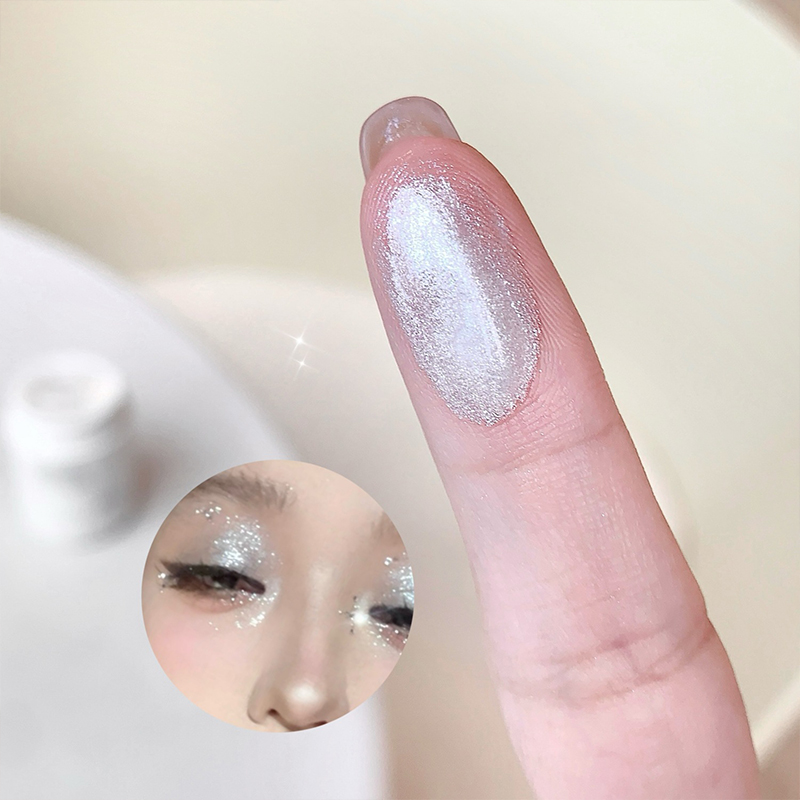 Pearlescent Diamond Liquid Hig - Fenty Beauty Makeup Highlighter recension och pris