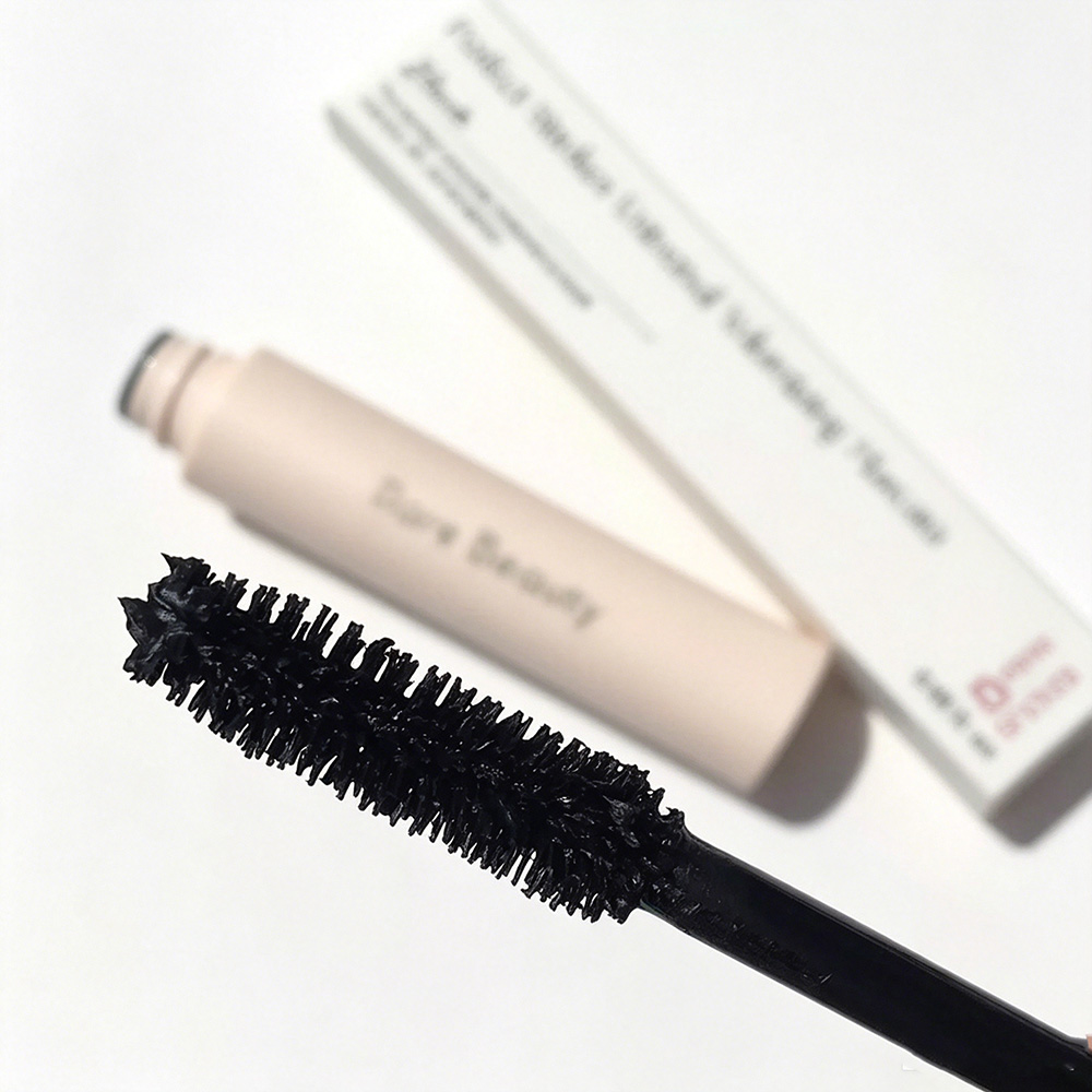 Rare Beauty Strong Stretch Las - Rare Beauty Makeup Kit recension och pris